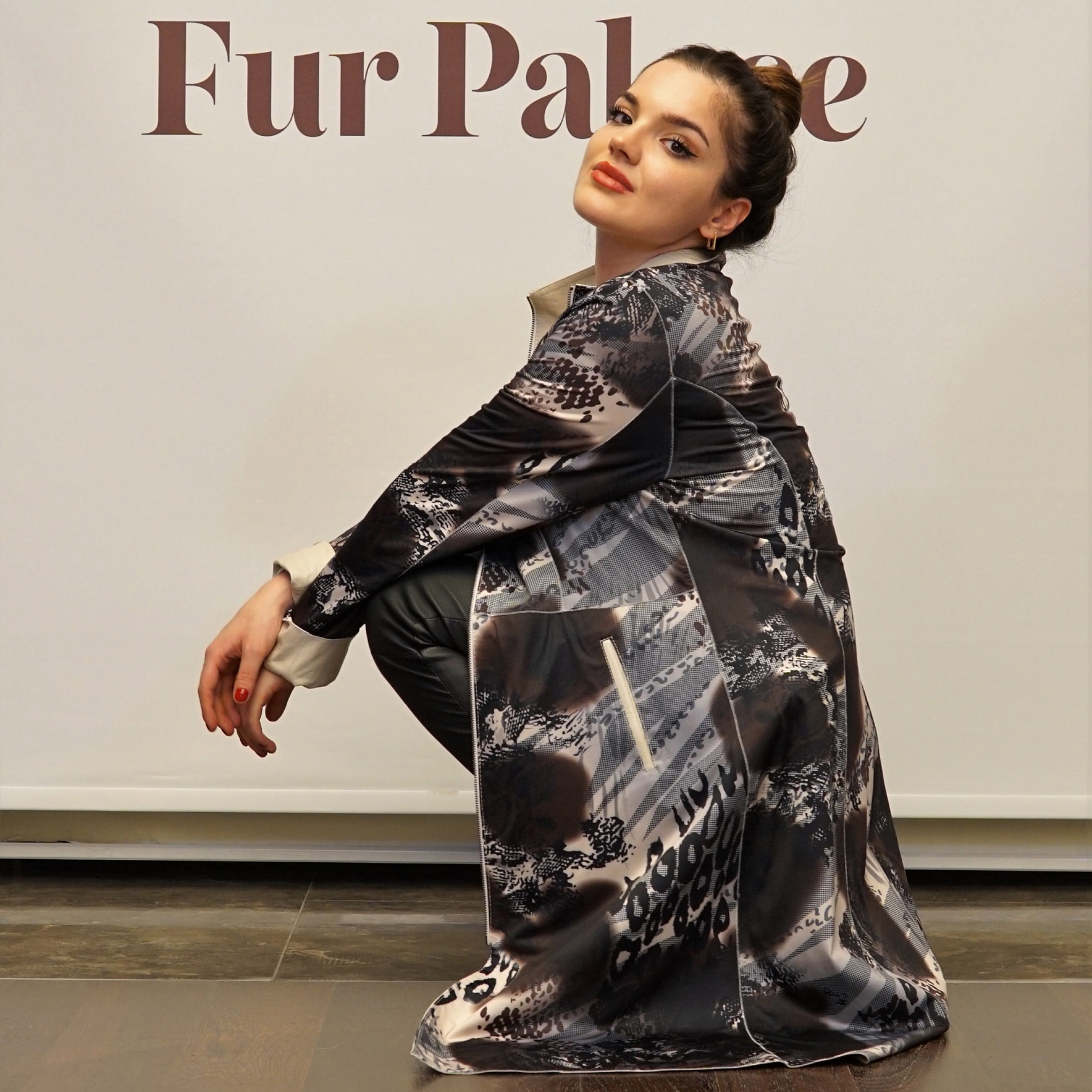 Jachete și impermeabile din piele naturală: noua colecție 2025 este deja în showroom-uri!