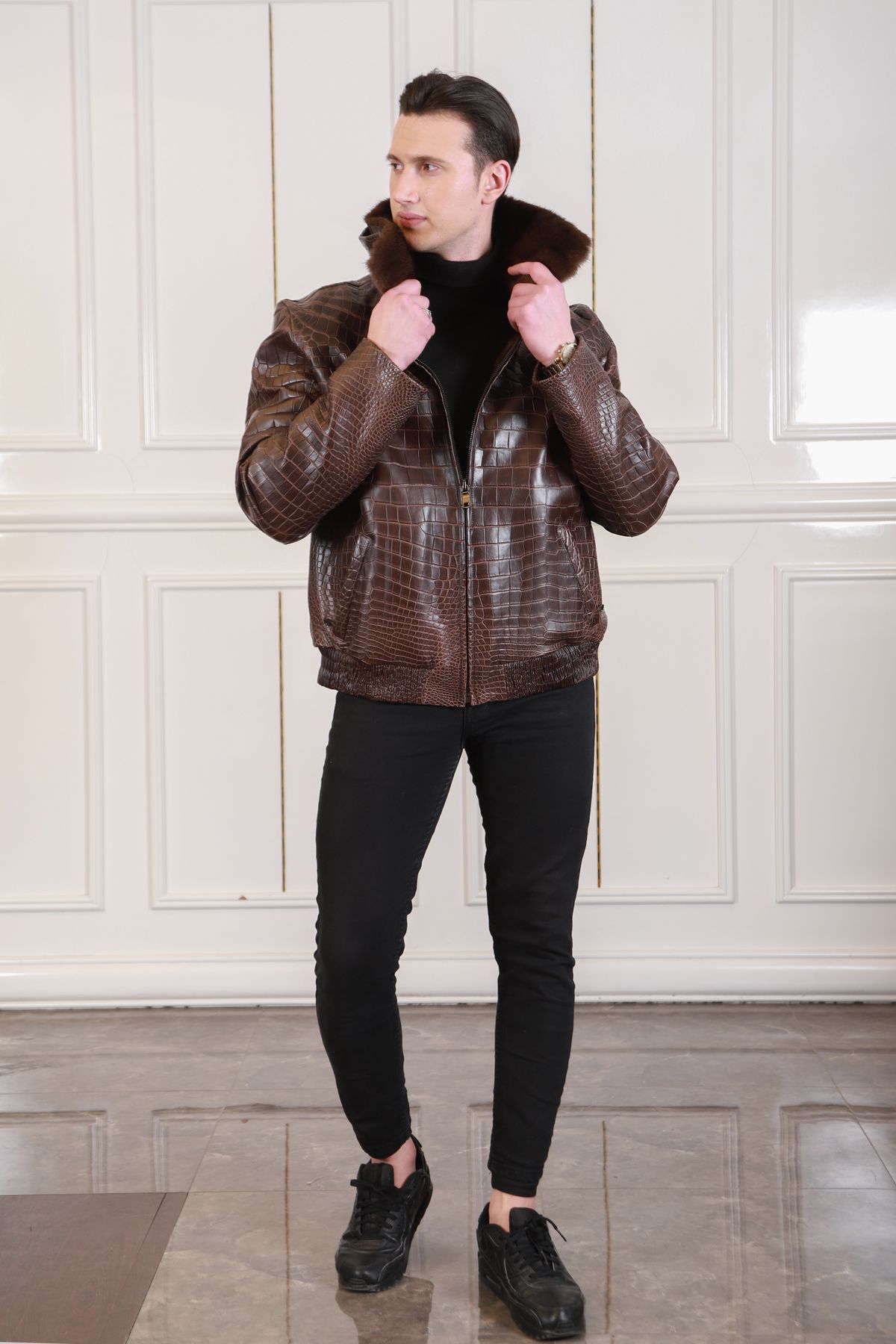 Egzotik timsah derisi ceketler